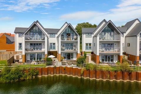 undefined, Mandarin Drive, Kennington, Ashford, Kent, TN24