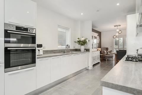 undefined, Mandarin Drive, Kennington, Ashford, Kent, TN24