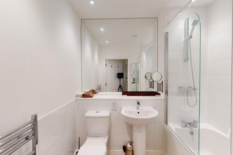 1 bedroom apartment to rent, Peartree Way, London, SE10