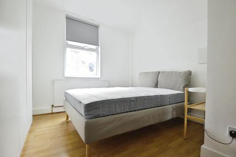 undefined, High Street, London E17