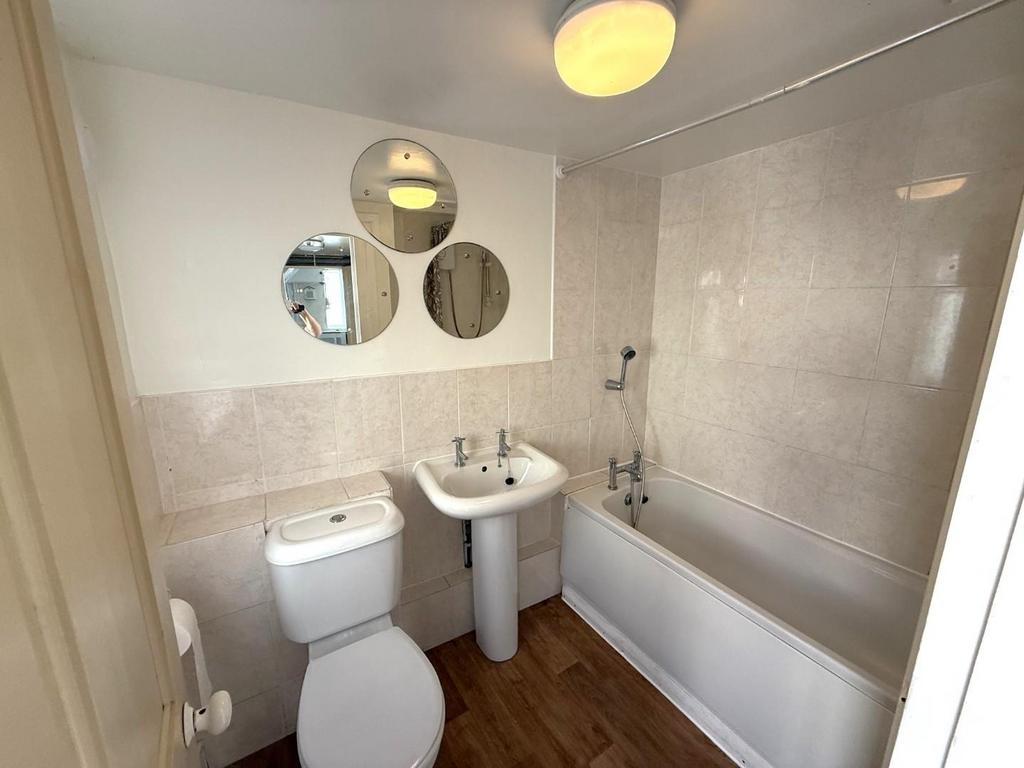 Bathroom.jpeg