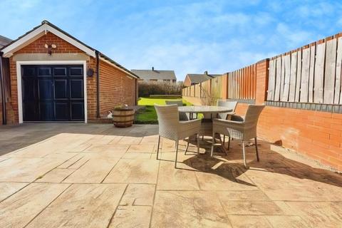 3 bedroom semi-detached house for sale, Chelmsford Avenue, Sheffield S26