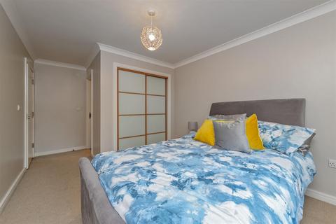 undefined, Flat 13 Tollhouse Point220 London RoadSt AlbansHertfordshire