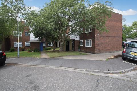 1 bedroom flat to rent, Aintree Close, Uxbridge, UB8