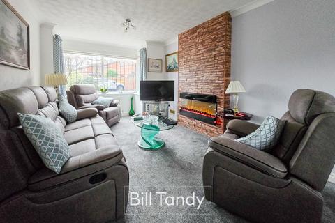 3 bedroom detached bungalow for sale, Boxer Close, Handsacre, Rugeley, WS15