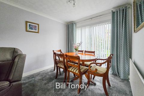 3 bedroom detached bungalow for sale, Boxer Close, Handsacre, Rugeley, WS15