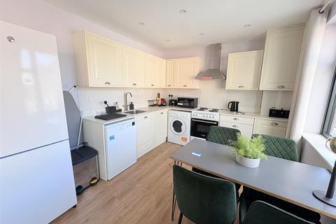 3 bedroom apartment to rent, Dudden Hill Lane, London, NW10