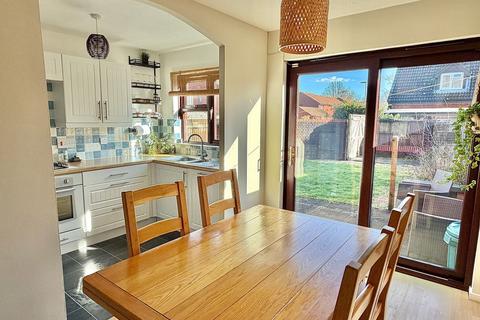 3 bedroom semi-detached house for sale, Cabot Drive, Dibden, SO45