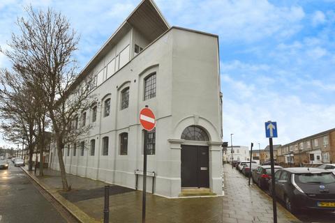 1 bedroom flat for sale, London Road, London
