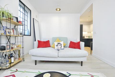 1 bedroom flat for sale, London Road, London