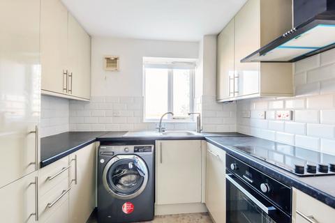 undefined, Harlinger Street London SE18