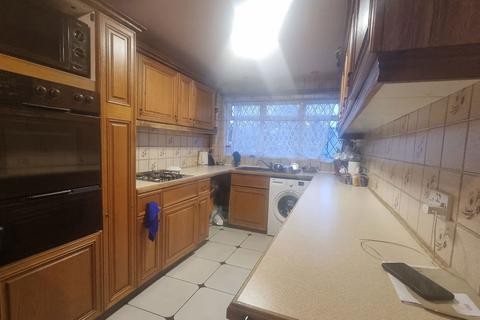 undefined, Juniper Way, Hayes, UB3 1LF