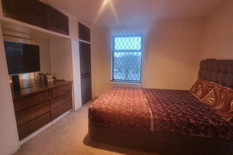 undefined, Juniper Way, Hayes, UB3 1LF