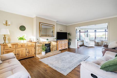 undefined, Yew Tree Rise, Brackley NN13