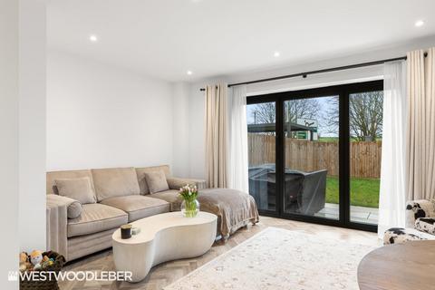 undefined, Kings Close, Ware SG11