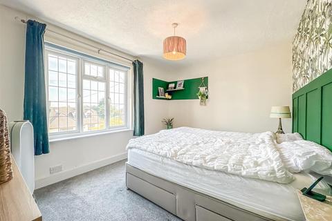 undefined, Bullwood Road, Hockley SS5