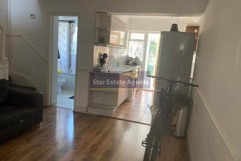 undefined, Dagenham RM10