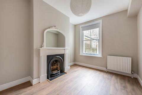 4 bedroom terraced house for sale, Parchment Street, Winchester
