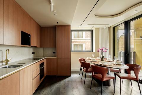 3 bedroom apartment to rent, Fareham Street, Soho W1F