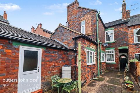 3 bedroom end of terrace house for sale, Stone Street, Stoke-On-Trent