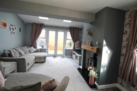 undefined, Church Gresley, DE11
