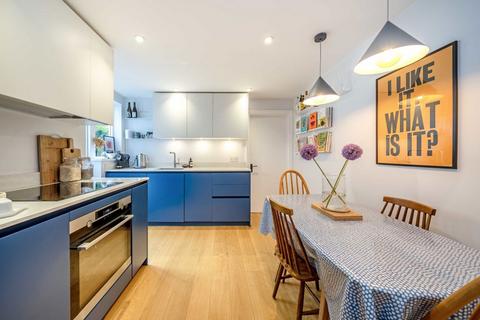 2 bedroom flat for sale, Shenley Road, London SE5