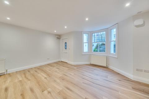 2 bedroom apartment for sale, Wilson Road, London