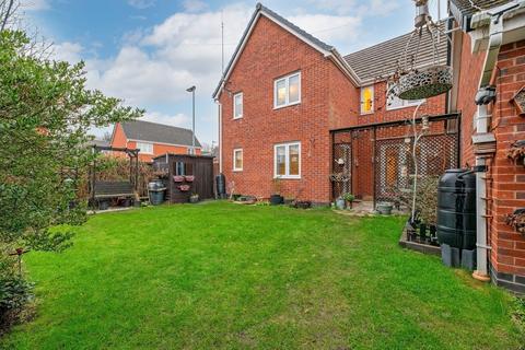 4 bedroom detached house for sale, Jamestown Avenue, Great Sankey, WA5