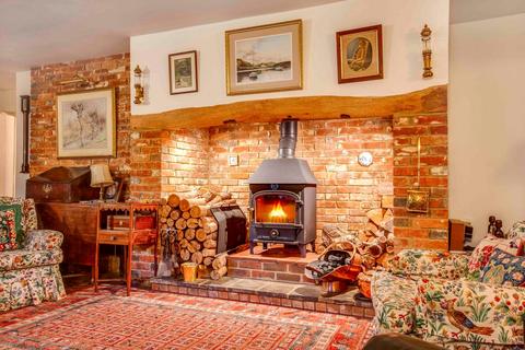 5 bedroom cottage for sale, 4 Robin Close, High Wycombe HP15