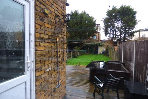 undefined, St Lawrence Road, Upminster, RM14