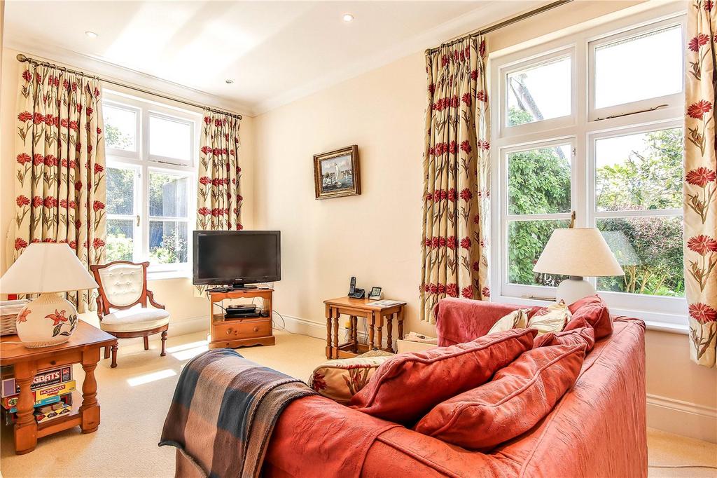 6 Coleridge House - Dining Room or TV Room