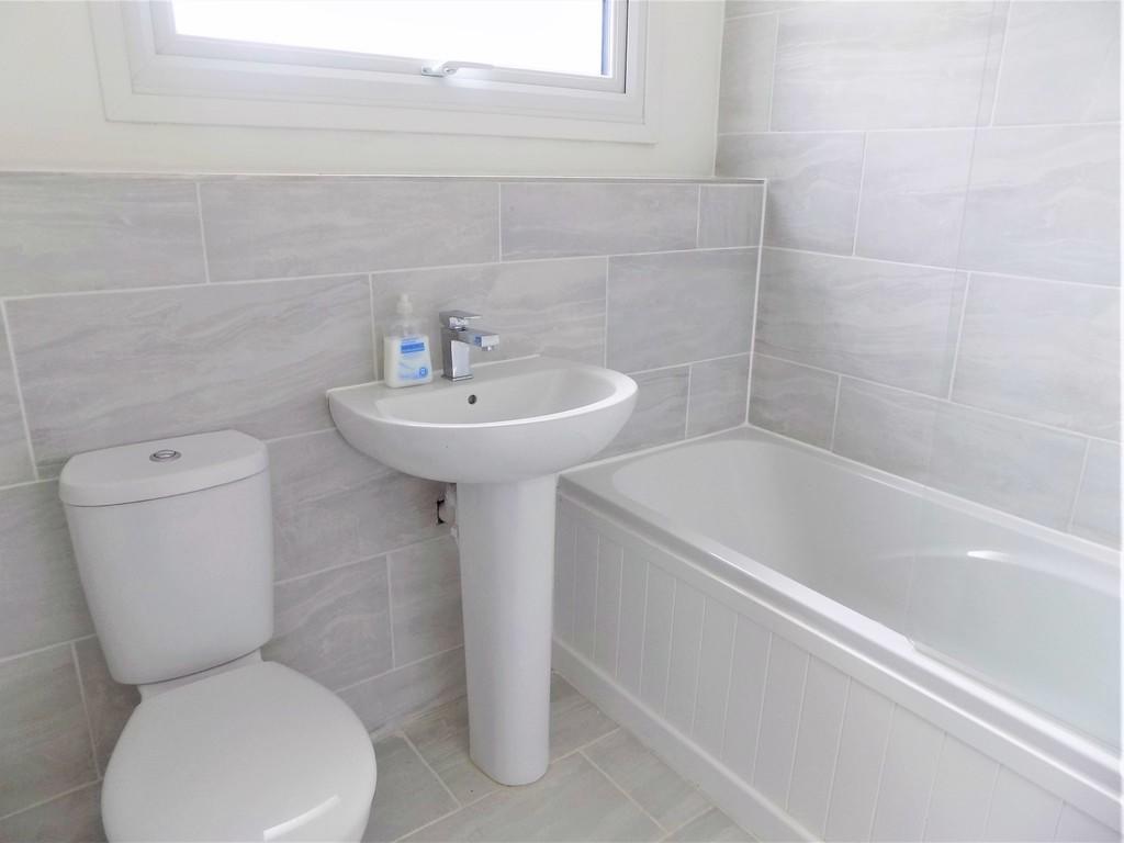 Family Bathroom.jpg