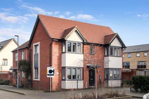 3 bedroom detached house for sale, Friesland Avenue, Milton Keynes MK8