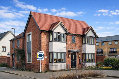 Detached house - Friesland Avenue, Milton Keynes MK8