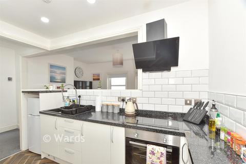 2 bedroom flat for sale, Richmond House, Herne Bay CT6