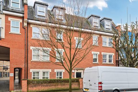 1 bedroom flat for sale, Petworth Street, Battersea, London, SW11