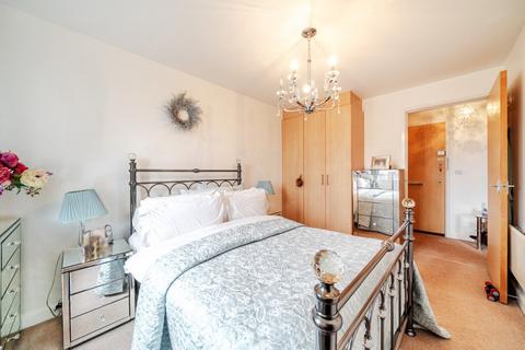 1 bedroom flat for sale, Petworth Street, Battersea, London, SW11