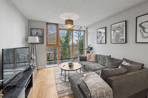 2 bedroom flat for sale, Heaton Lodge, Bury Old Road, Prestwich, M25