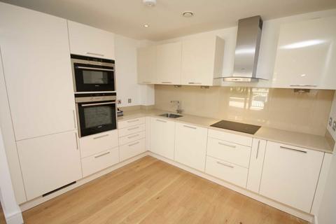 2 bedroom flat to rent, Skerne Road, Kingston Upon Thames KT2