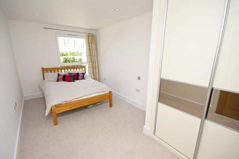 2 bedroom flat to rent, Skerne Road, Kingston Upon Thames KT2