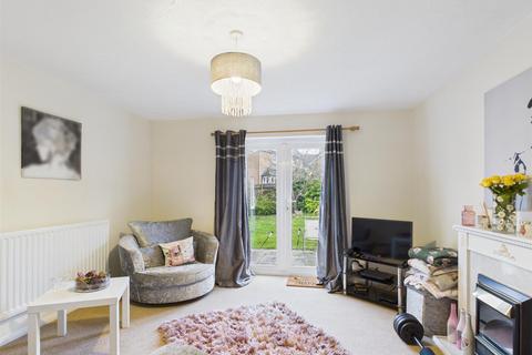 2 bedroom end of terrace house for sale, Thornton Drive, Colchester