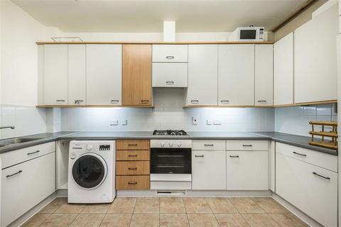 2 bedroom flat to rent, Millennium Square, London SE1