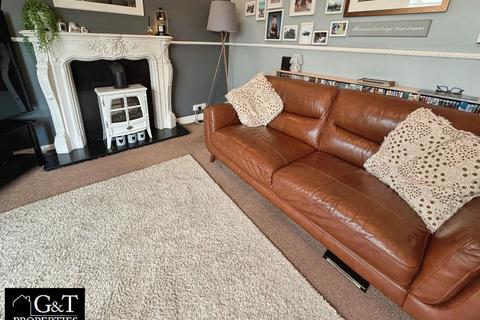 3 bedroom semi-detached house for sale, Stanford Drive, Rowley Regis