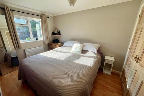 undefined, Linkway, Salisbury