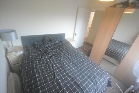 2 bedroom apartment to rent, Knowsley Road, Southport, PR9