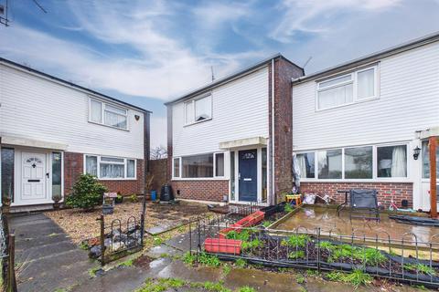 2 bedroom end of terrace house for sale, Carmarthen Close, Farnborough, Hampshire, GU14