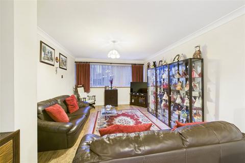 2 bedroom end of terrace house for sale, Carmarthen Close, Farnborough, Hampshire, GU14