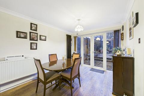 2 bedroom end of terrace house for sale, Carmarthen Close, Farnborough, Hampshire, GU14