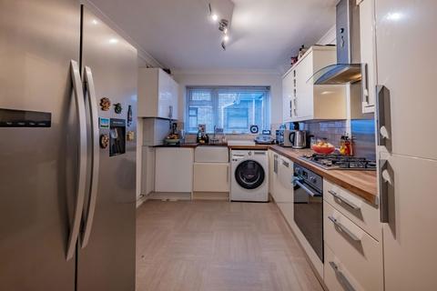 2 bedroom flat for sale, Spencer Road, Bromley BR1