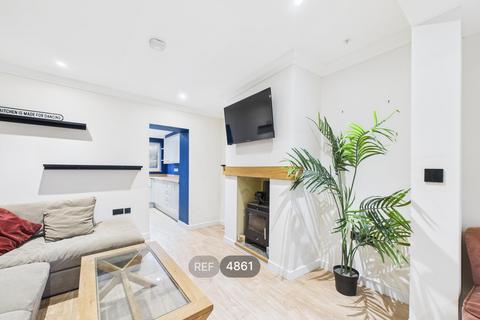 undefined, Nottingham NG15